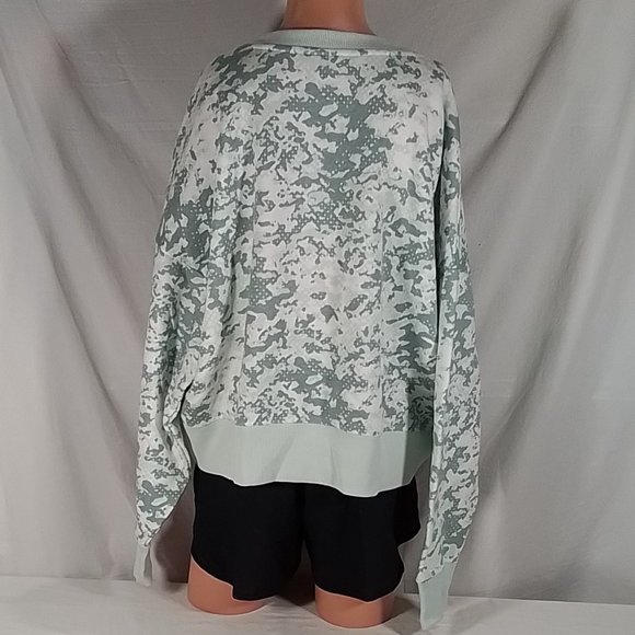 Women's Under Armour Camo Rival Fleece Crew Sweatshirt Opal Green-VAR Szs- NWT - Picture 3 of 4